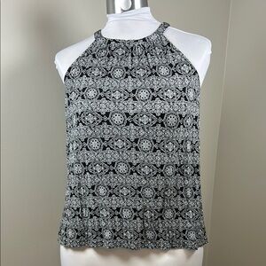 LOFT Black and White Pleated Tank Top Size Medium